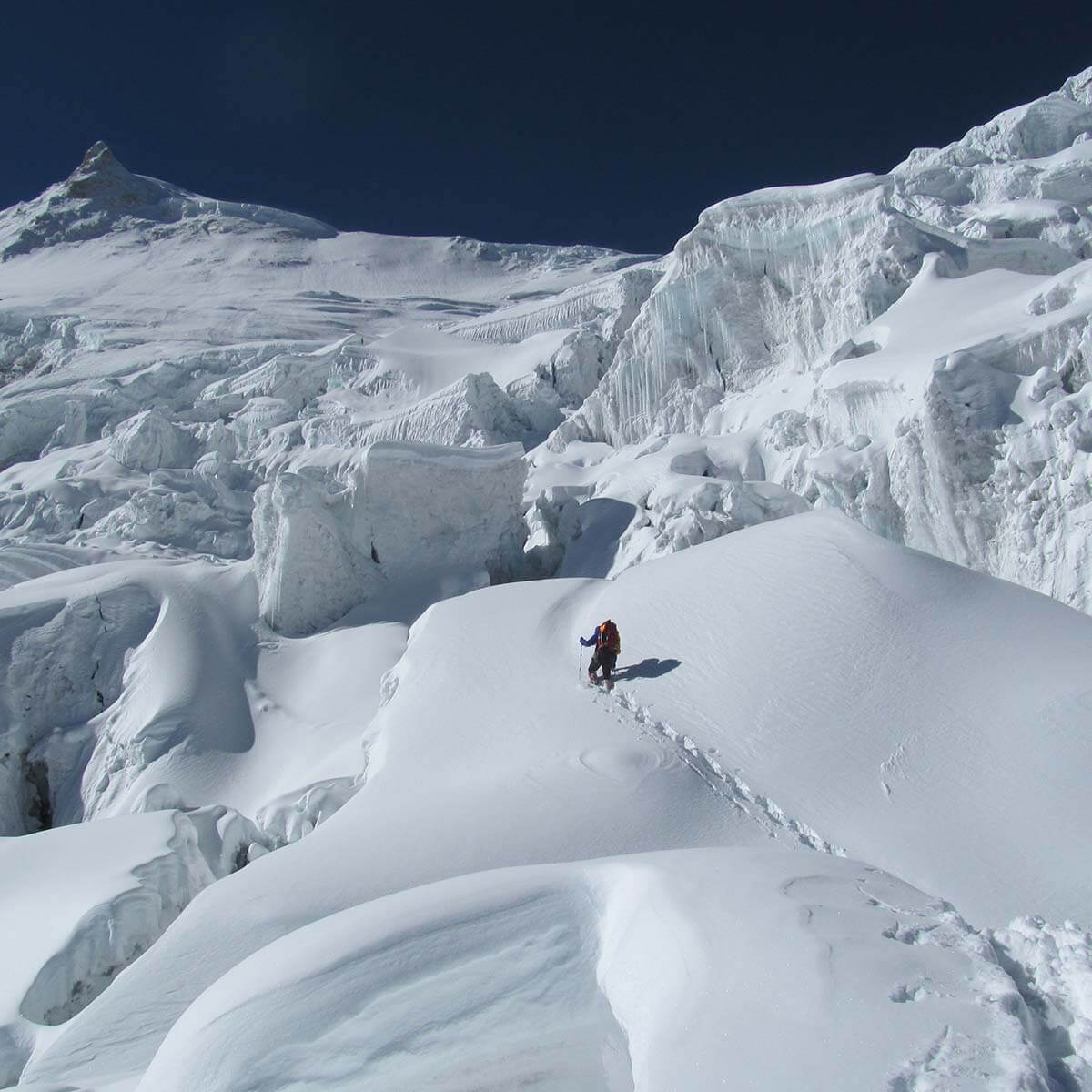 HOKA fan Simon James on the snowy mountains